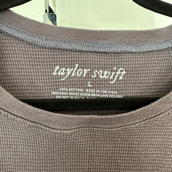 Taylor Swift Invisible String Long Sleeve Thermal L - Picture 3 of 3